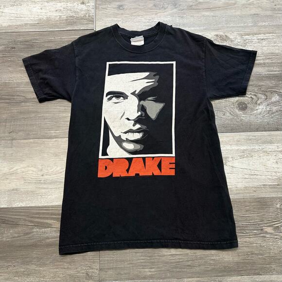 Vintage Drake T-Shirt y2k 2009 Hanes Black Mens S Away From Home Tour Shirt - Picture 1 of 10